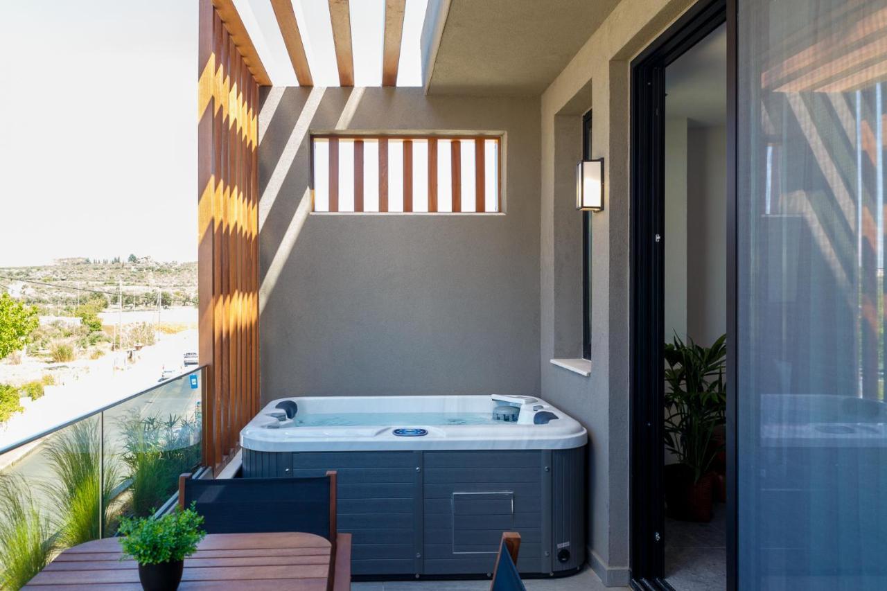 Utopia Luxury Suites Platanes  Exterior photo