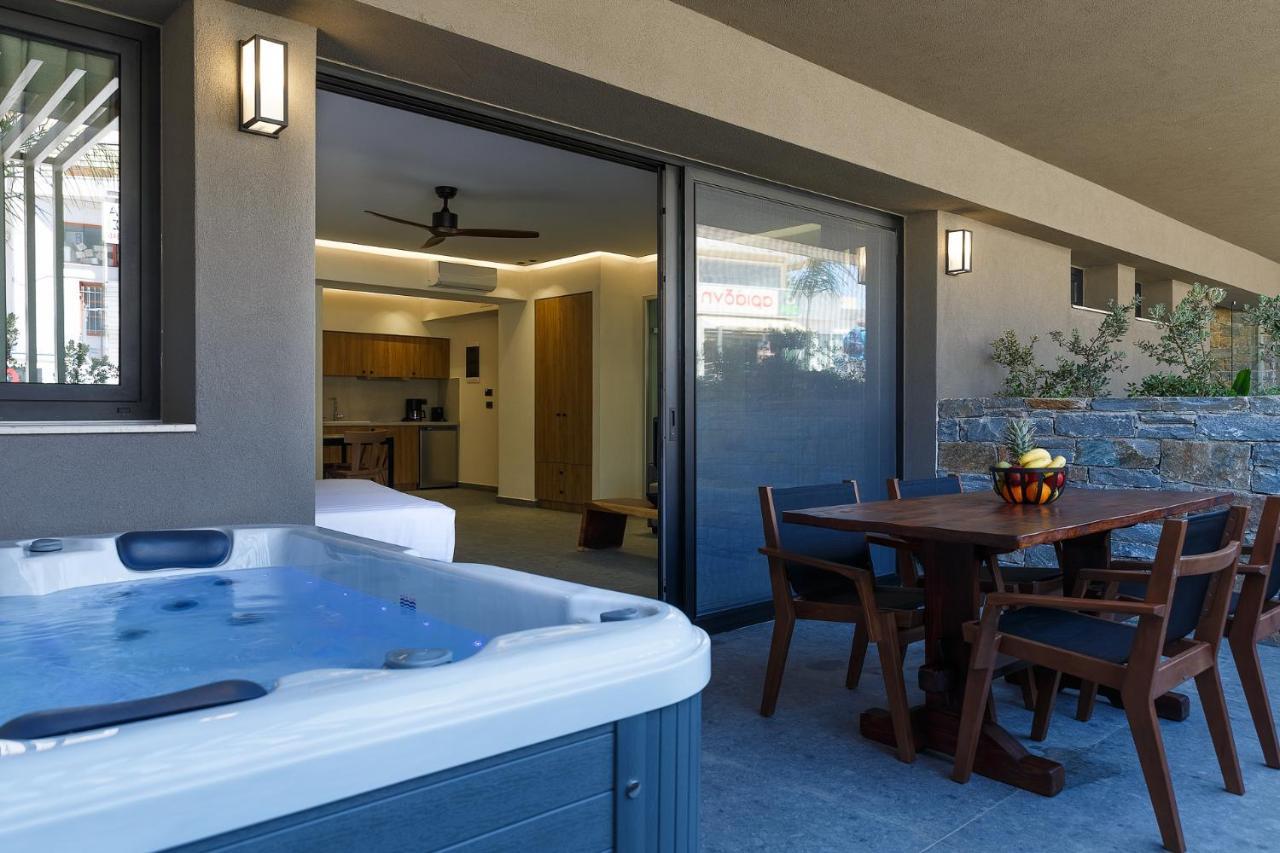 Utopia Luxury Suites Platanes  Exterior photo
